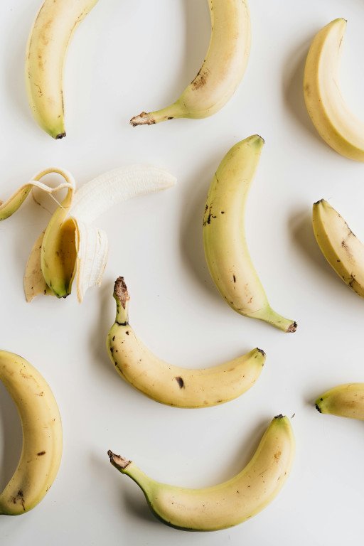 The Ultimate Guide to Filling Snacks for Work: Sustained Energy for Productive Days